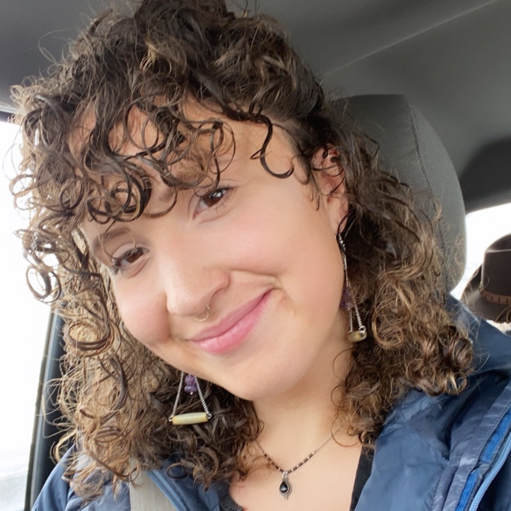 Meet your Posher, Eva